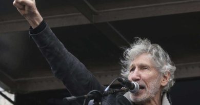 Roger Waters exigió en Brooklyn liberación del presidente Maduro y Cilia Flores